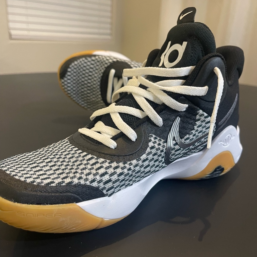 Nike Mens KD Trey 5 IX Lace Up Low Top Basketball Shoes Size 8 Mens, Womens 9.5